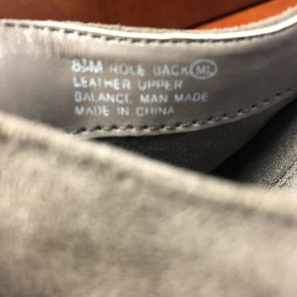 Aerosoles Role Back Gray Suede Heels Pumps - Picture 6 of 8